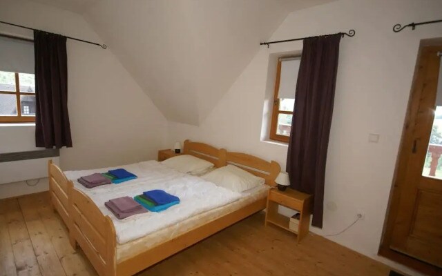 Peaceful Mountain Holiday Stay