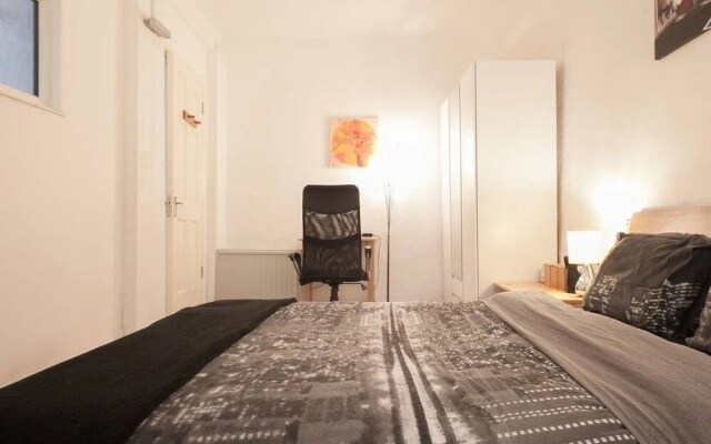 Charming Large Bloomsbury Apartment