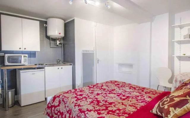 Notre Dame Apartments
