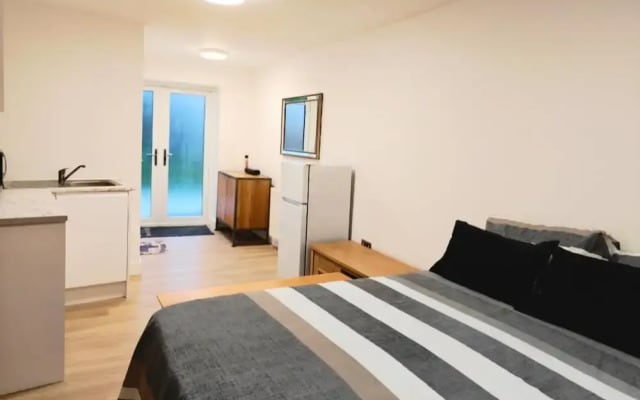 Luxurystudio Peacefully Located ,garden Parking