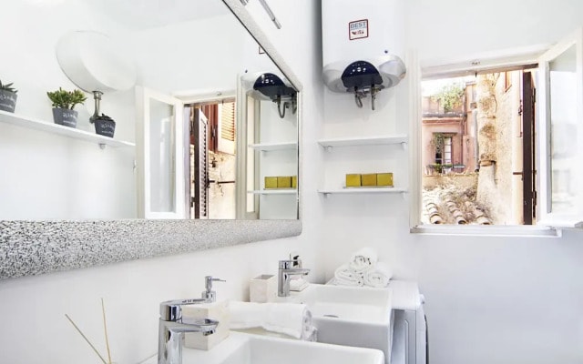 Casa Bella Pantheon Luxury Apartment