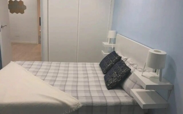Apartment with 2 Bedrooms in Madrid, with Wifi