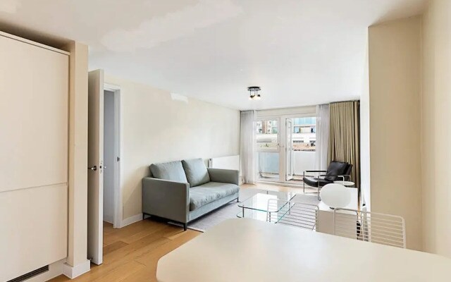 Modern Apartment With Balcony