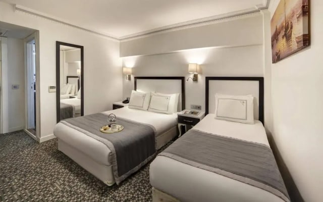 Skalion Hotel