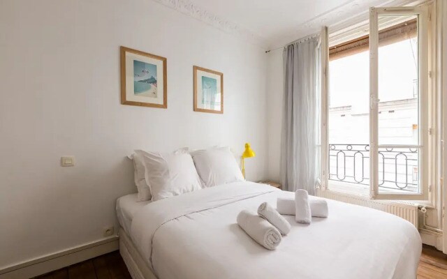 Spacious by Canal Saint Martin