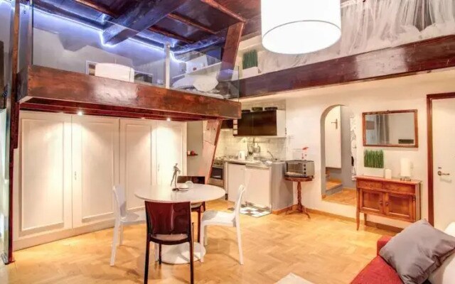 Luxury and Romantic Apartment In Piazza Farnese