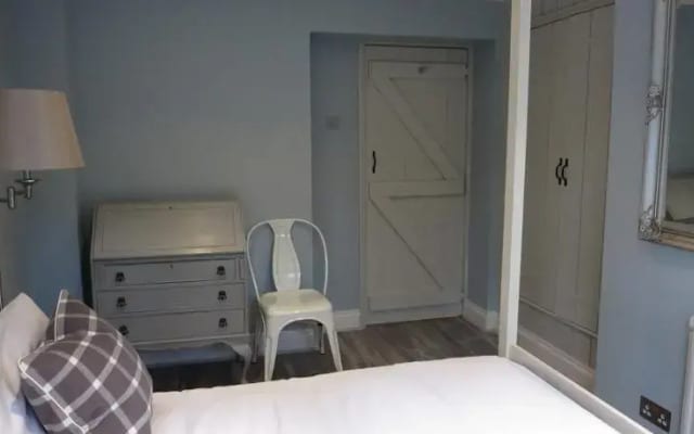 New, beautifully-designed garden flat in Clapham
