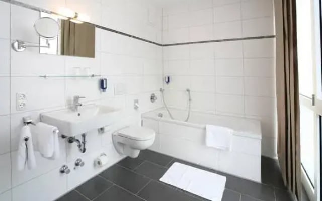 Mi1a Businesshotel
