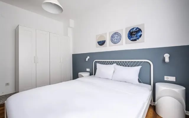 Sleek Studio Flat With Central Location in Kadikoy
