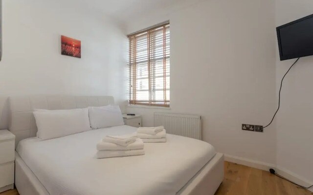 Modern 1 Bedroom Paddington Apartment