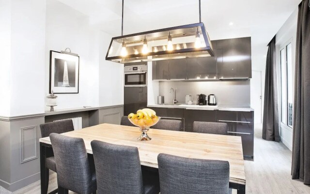 Luxury 3BDR Le Marais II by Livinparis