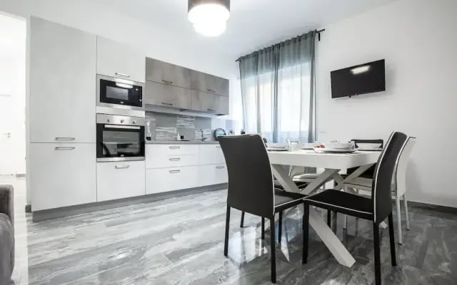 Gregorio VII Halldis Apartment