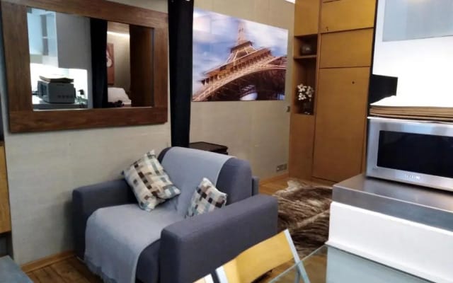 Paris Interiors Rentals - Le Marais Pompidou Center