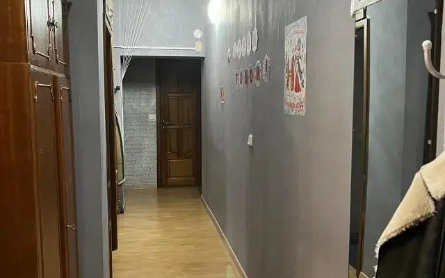 Меблированная комната Family House (Фэмили Хаус) на проспекте Независимости