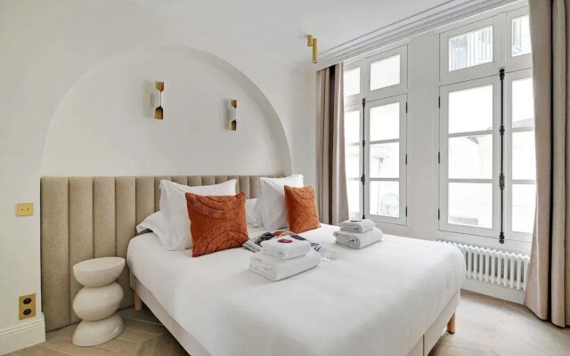 Modern Apartement Center of Paris Montmartre