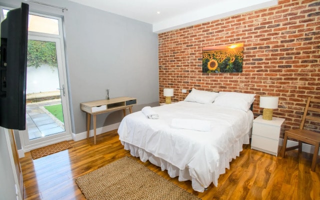 Tavmar Rooms