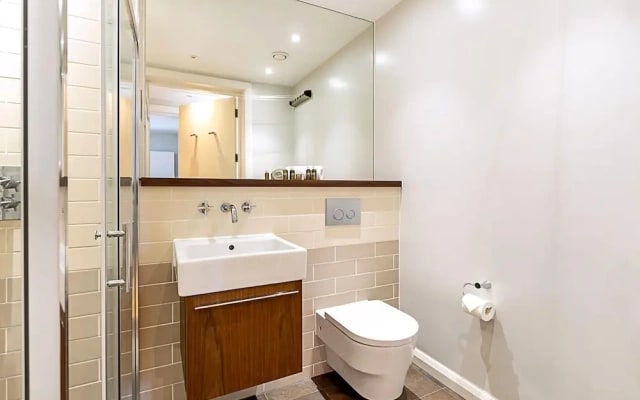 Wonderful Holborn Apartment