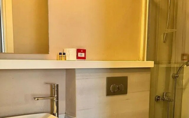 Leader Mansion Hotel & Suite