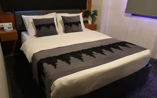 Black Art Otel