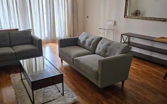 2 Bed Apartment Central London Canary Wharf