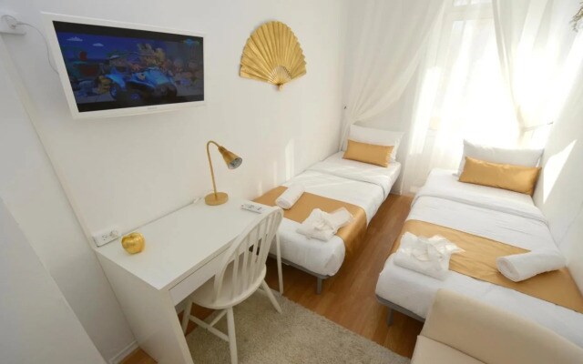 Апартаменты Golden Garden