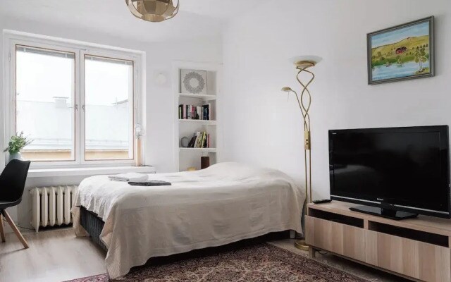 Renovated Top Floor Studio in Kallio