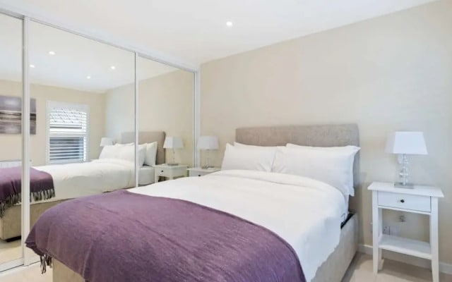 Bright 1 Bedroom House near Edgware Road