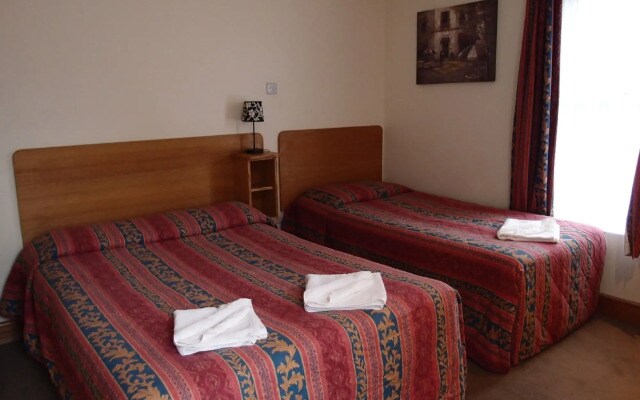 Hotel 65