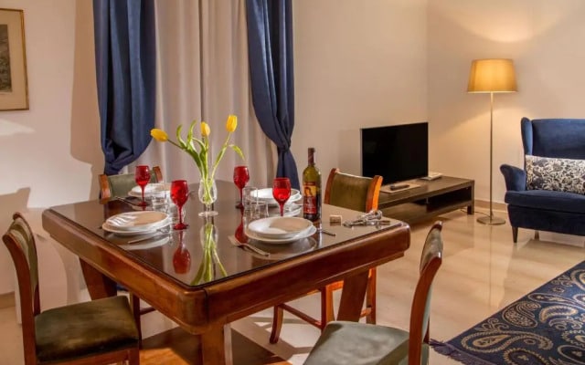Alexander Apartment