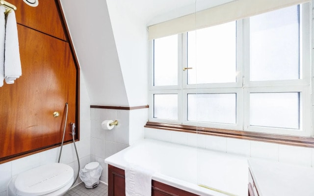 Carlton Court - Mayfair