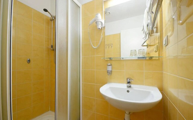 ABC Hotel