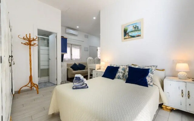 M Sfu73 Estudio Moderno con Terraza Privada en Ma