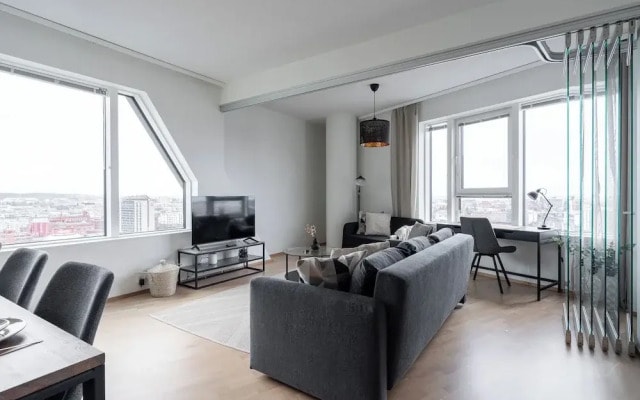 12th Floor Sauna Retreat with Views