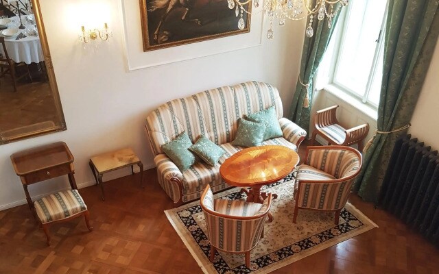 Charles apartment