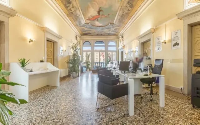 Apartments in San Marco with Canal View