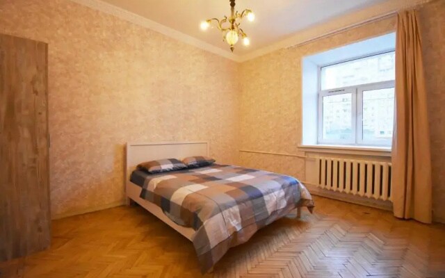 UNO на Краснопрудная 30-34с1