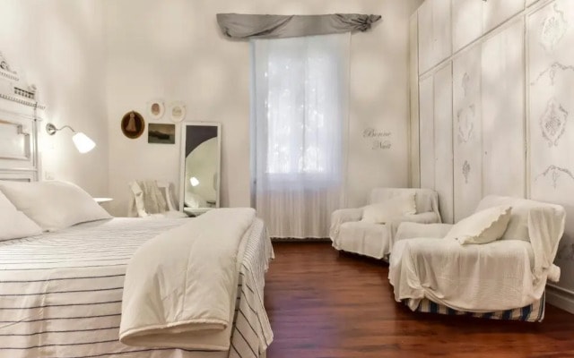 Maru Apartment