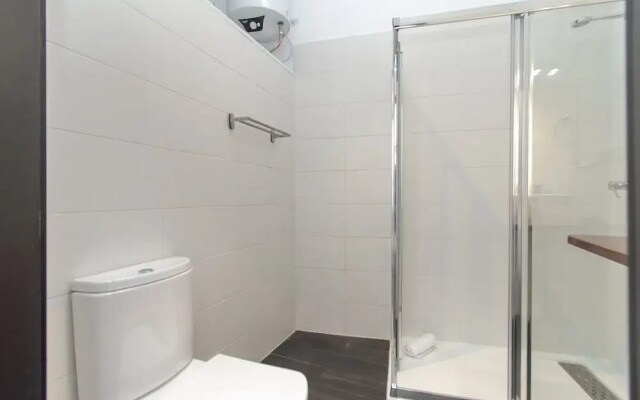 Industrial Style 2 Bedroom Apartment In Town