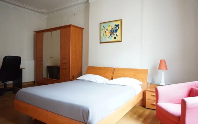 Place des Etats Unis-5 pièces-130 m² -Paris 16