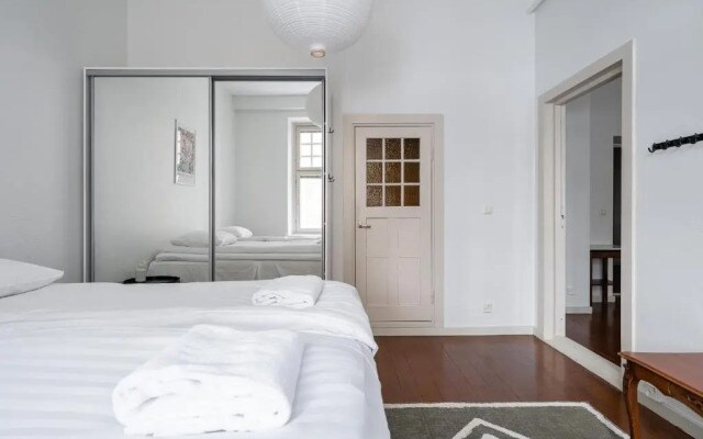 2ndhomes Tampere "Iso Aleksi" Apartment - 119m2 - Private Sauna - Best Location