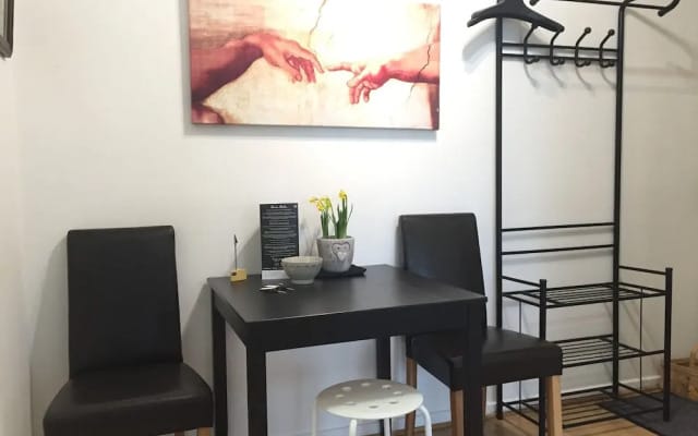 Cozy 2 Bedrooms Apartment