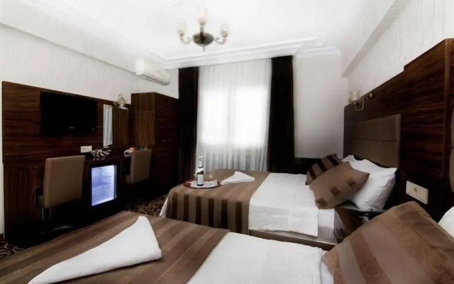 Pelikan Hotel