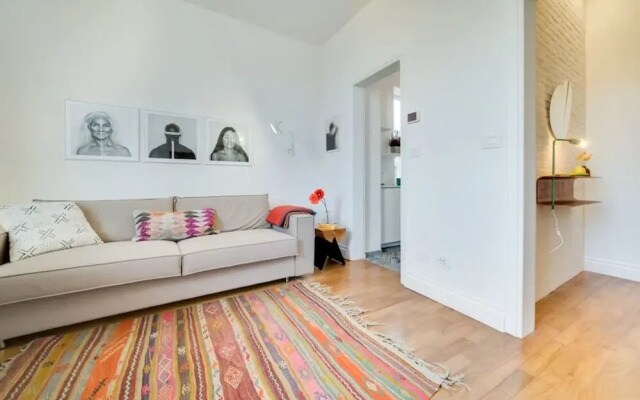 Beautiful Designer Flat Close to Pantheon, Serviced by Hostmaker