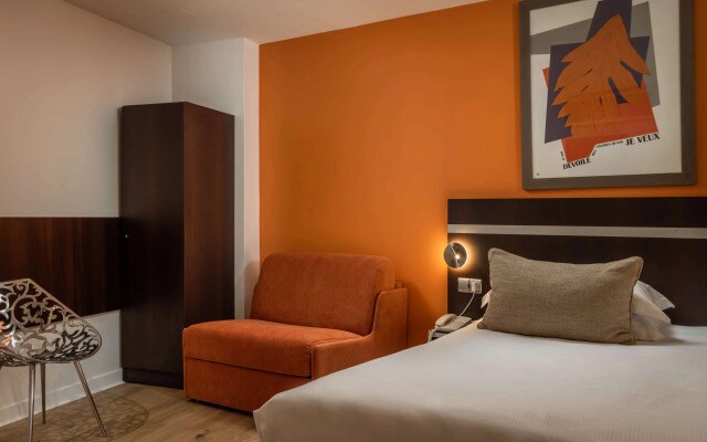 Hotel Arc de Triomphe Etoile