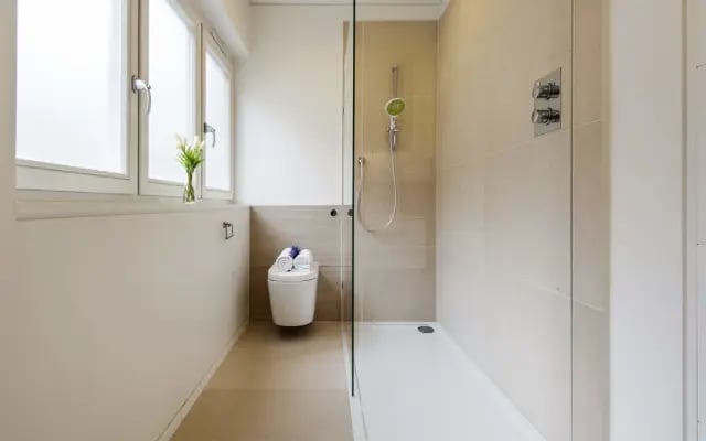 The Gloucester Mews Gem - RMA2