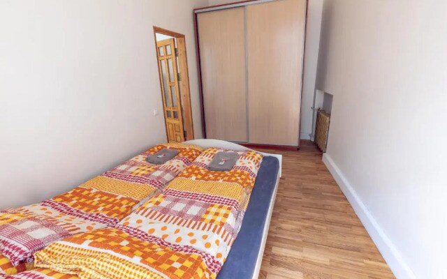 Modern 2-room flat in the city center