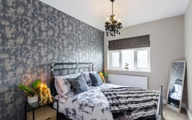 Time is Now! Beautiful Apartment in York