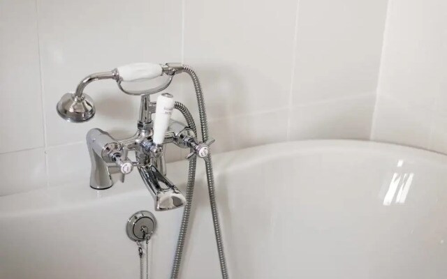 Cosy 1 Bedroom Flat in Quiet Wapping