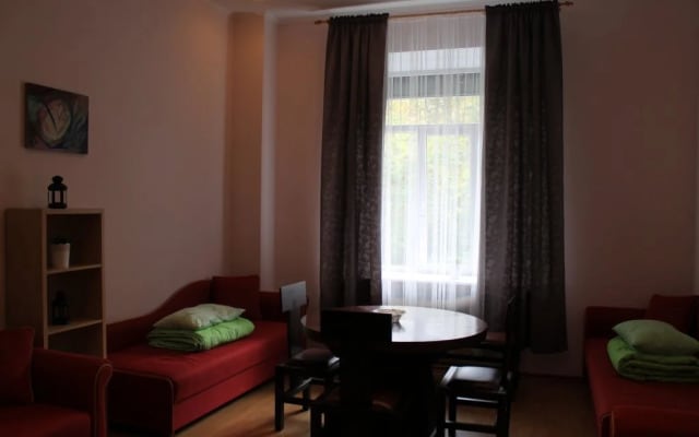 Pafos Na Kurskoy Guest House
