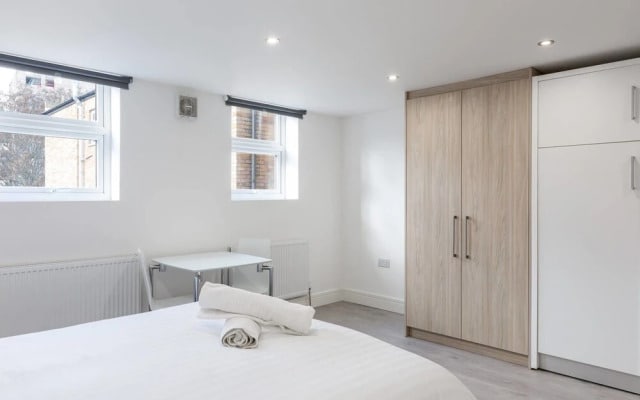 Functional Studio in Camberwell! 3b